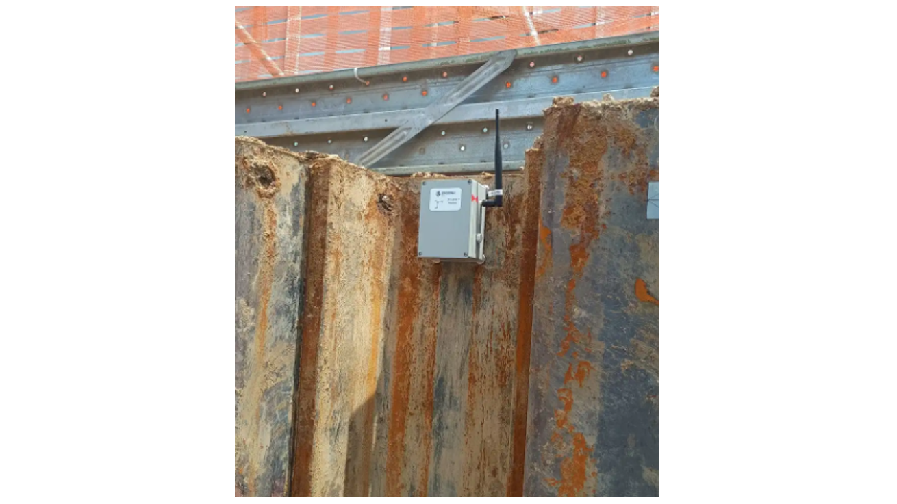 山留壁の変位計測 （鋼矢板工法）